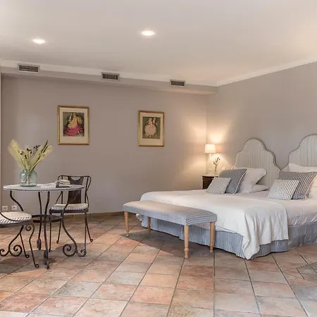 Hotel Najeti La Magnaneraie 4*