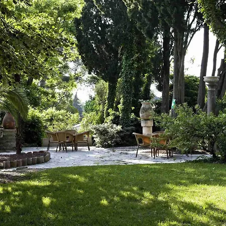 Najeti La Magnaneraie 4* Villeneuve-lès-Avignon